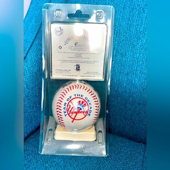 NWOT 1999 World Series Champions Baseball - Picture 2 of 2